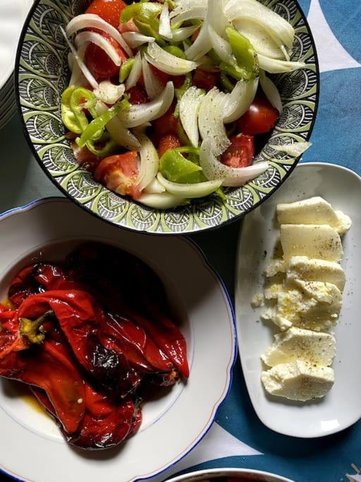 Vita Guesthouse Bajram Curri Екстериор снимка