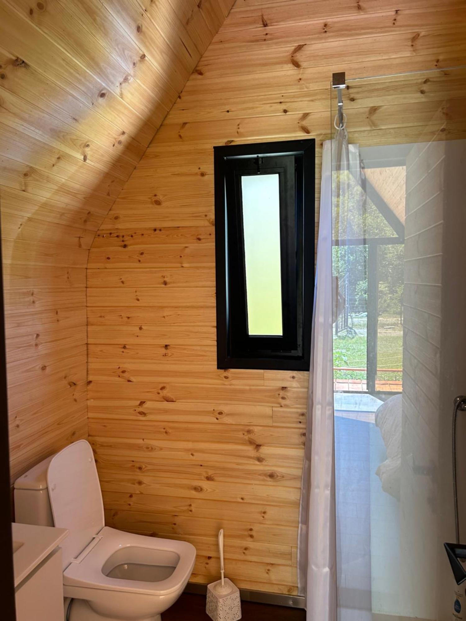Vita Guesthouse Bajram Curri Екстериор снимка