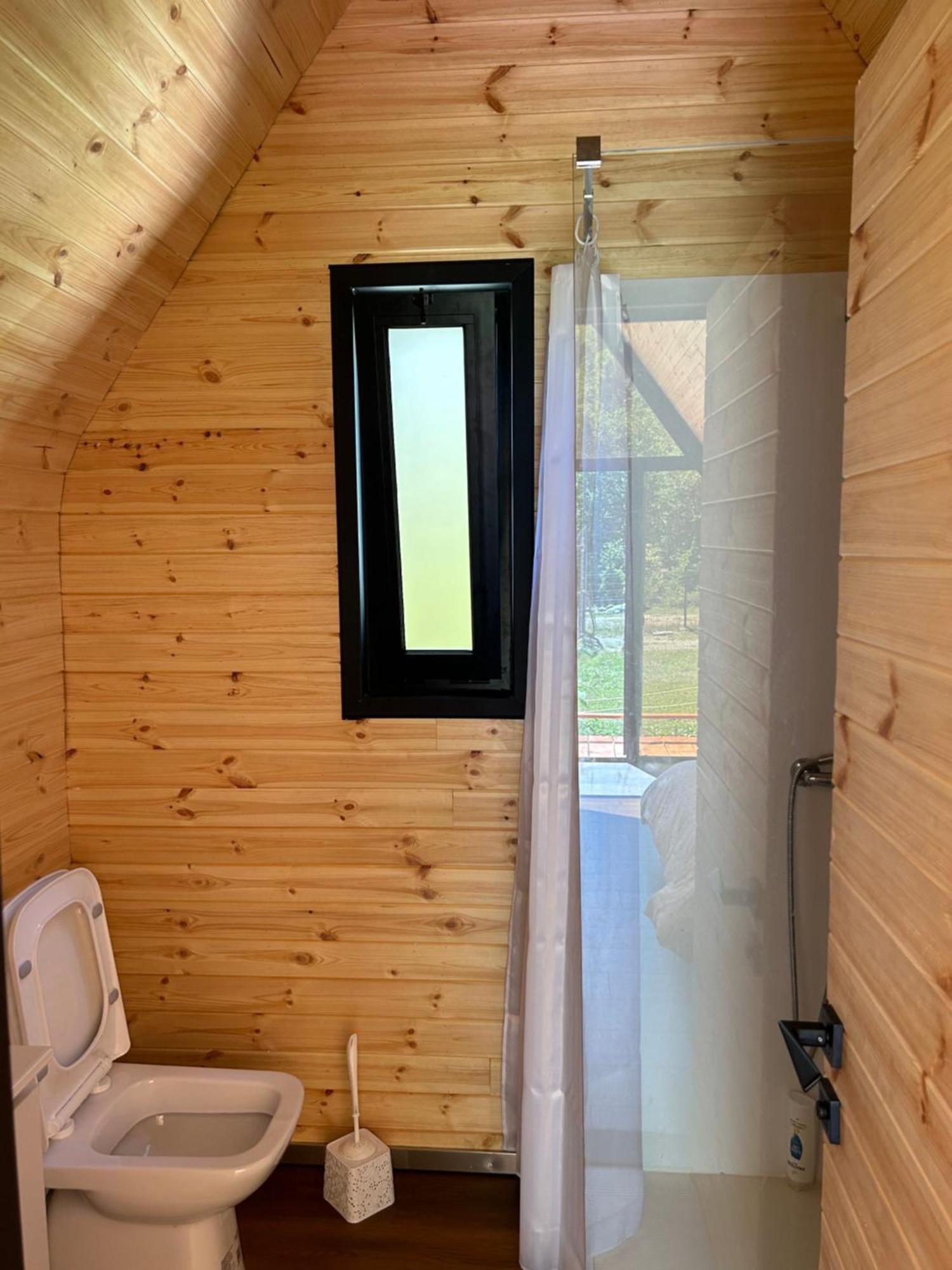 Vita Guesthouse Bajram Curri Екстериор снимка